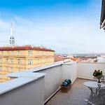 Bright Charming With Terrace, Parking & Airco. Apartment *