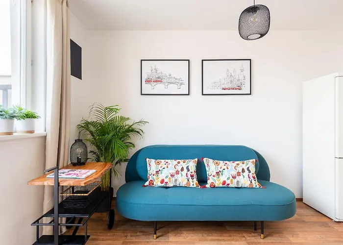 Bright Charming With Terrace, Parking & Airco. Apartament Praga